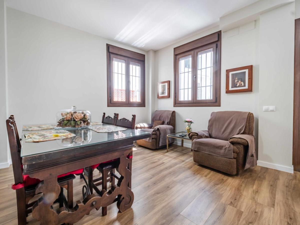 2 Bedrooms 2 Bathrooms - Triana- * Siviglia