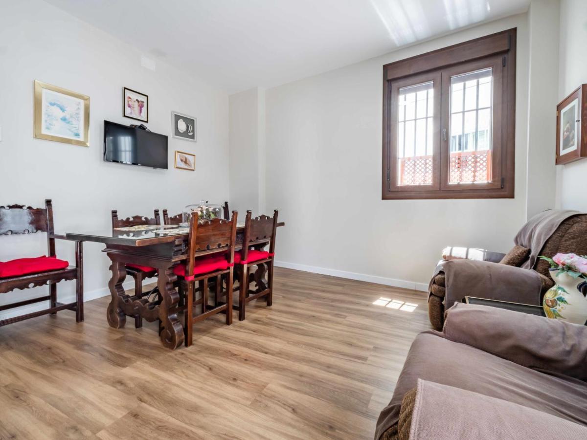 2 Bedrooms 2 Bathrooms - Triana- Appartamento