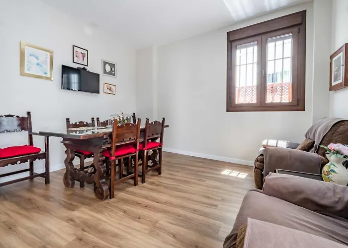 2 Bedrooms 2 Bathrooms - Triana- Seville